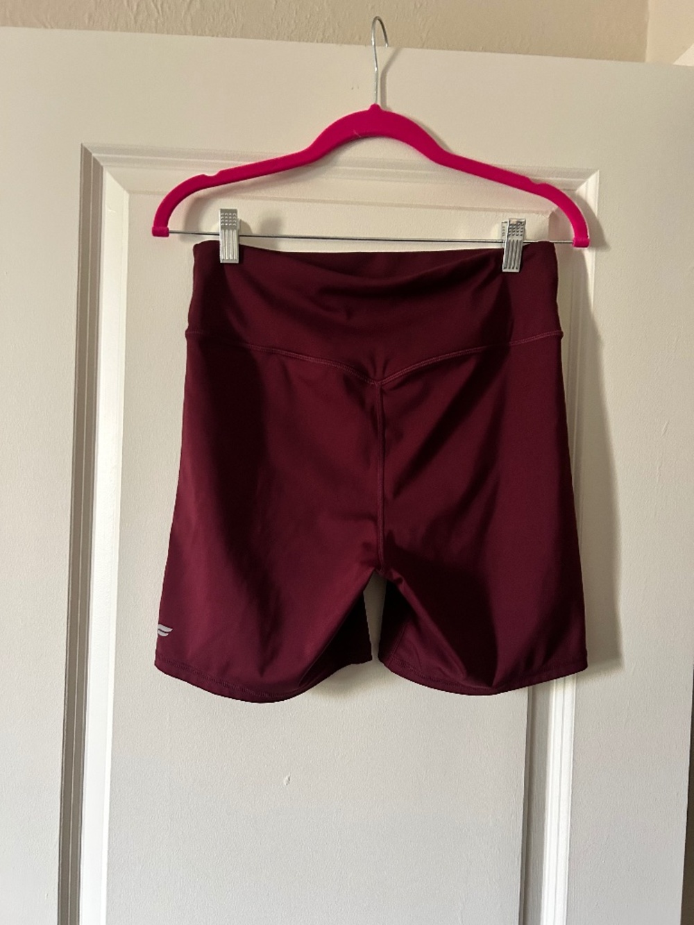 Fabletics Women’s Compression Athletic Shorts - Large - Picture 5 of 5
